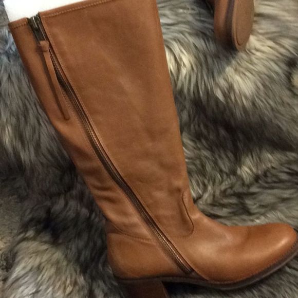 Lucky Brand Tall Heston Boots - Picture 5 of 9